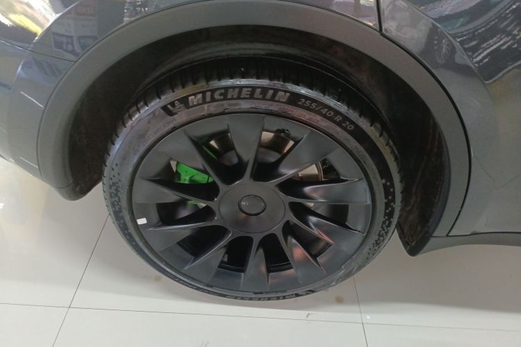 特斯拉 Model Y 2024款 长续航全轮驱动版车身外观6001