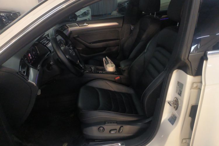 一汽-大众CC 2020款 330TSI 魅颜版 国VI中控内饰19