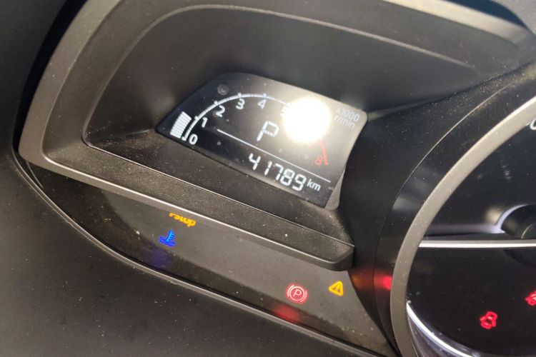 马自达CX-4 2021款 2.0L 自动两驱蓝天活力版中控内饰15