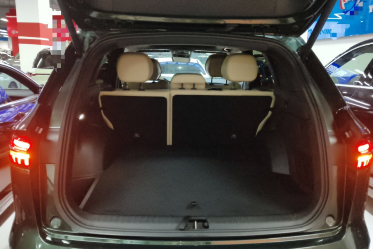 吉利汽车 星越L 2025款 东方曜 2.0TD 自动四驱望月版局部细节23