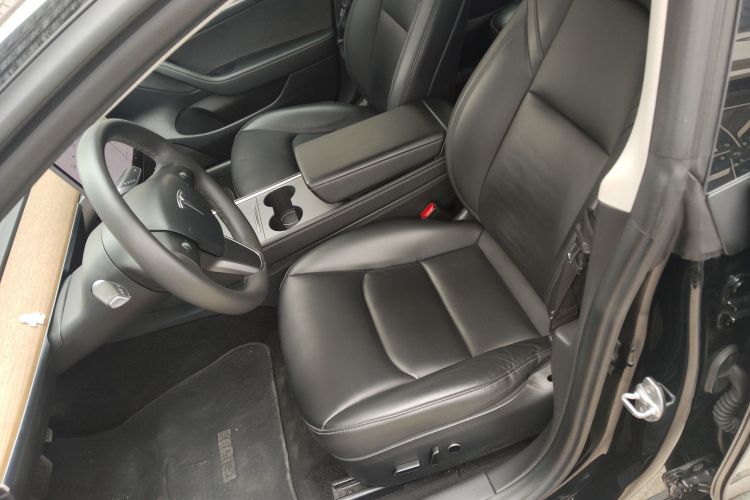 特斯拉 Model 3 2021款 标准续航后驱升级版局部细节19