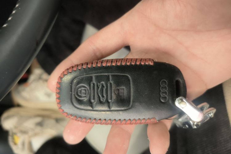 奥迪A6L 2016款 30 FSI 舒适型中控内饰7001