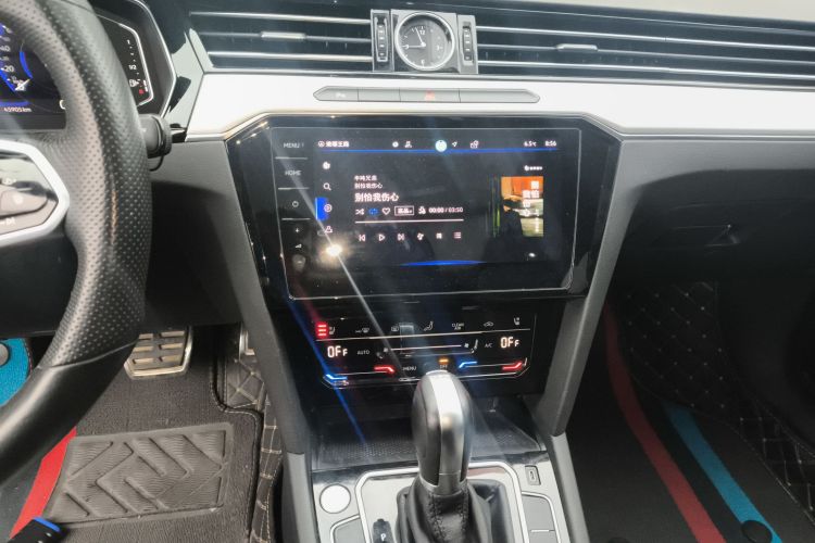 大众 迈腾 2023款 200万辆纪念版 330TSI DSG豪华型局部细节16