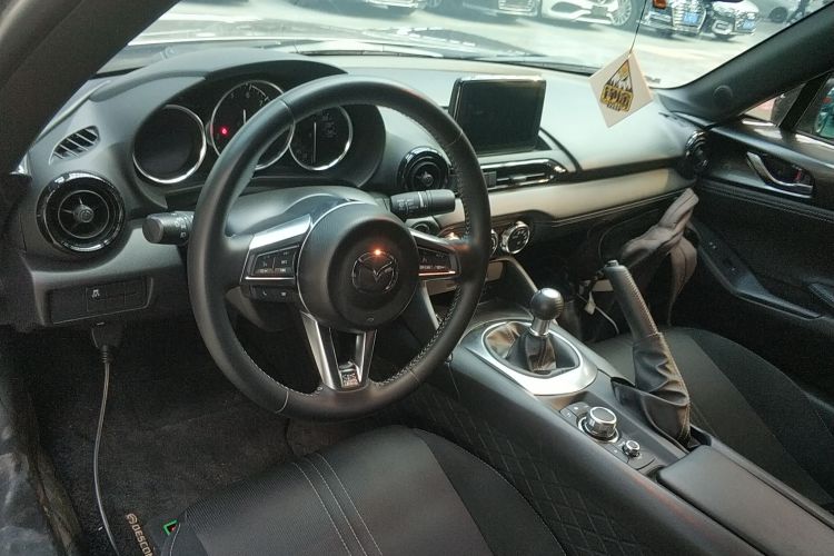 马自达MX-5（平行进口） 中控内饰7002