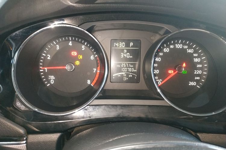 大众 速腾 2017款 1.6L 自动舒适型中控内饰14