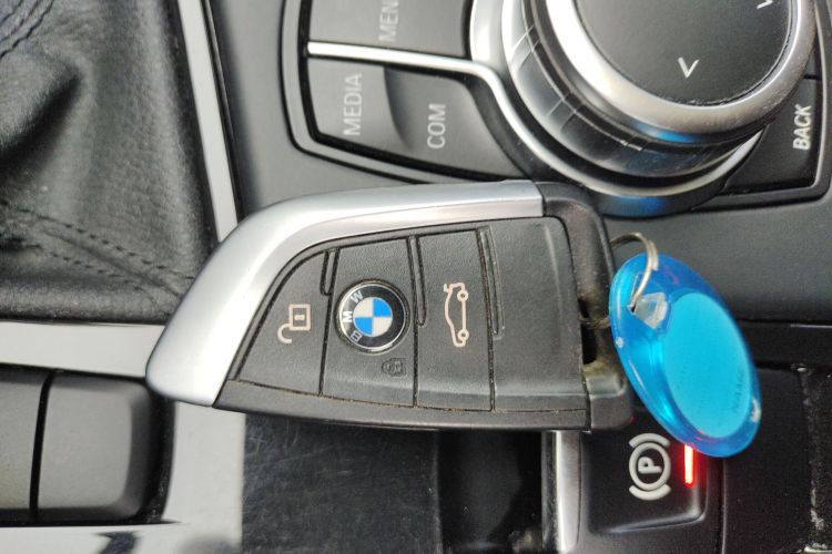 宝马X1 2022款 sDrive20Li 尊享型中控内饰7001