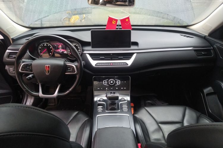 红旗H5 2022款 经典款 改款 1.5T DCT旗韵版中控内饰7002