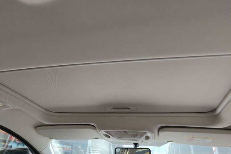 福特 福克斯 2017款 三厢 EcoBoost 180 自动精英型中控内饰22