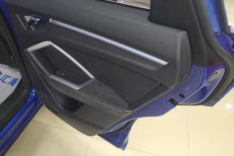 奥迪Q3 2019款 40 TFSI 时尚动感型中控内饰7006