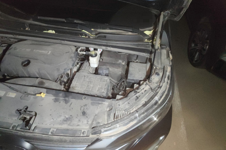 广汽传祺 传祺M6 2021款 270T DCT尊享版（七座）局部细节9007