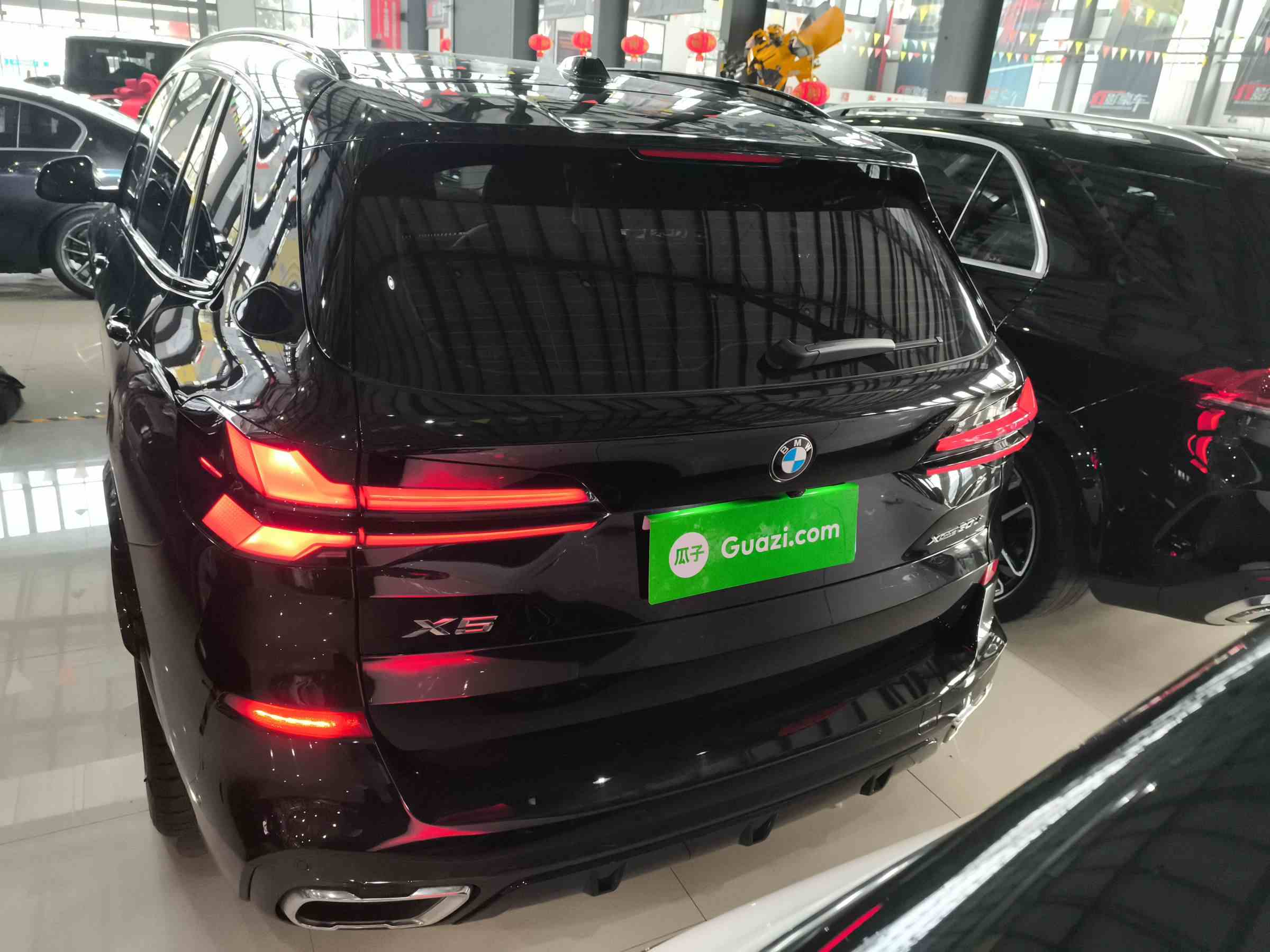 宝马X5 2023款 xDrive 30Li 尊享型M运动曜夜套装(4)