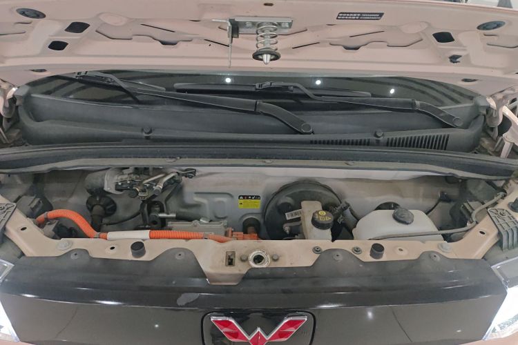 五菱汽车 宏光MINIEV 2021款 马卡龙时尚款 磷酸铁锂机舱底盘24