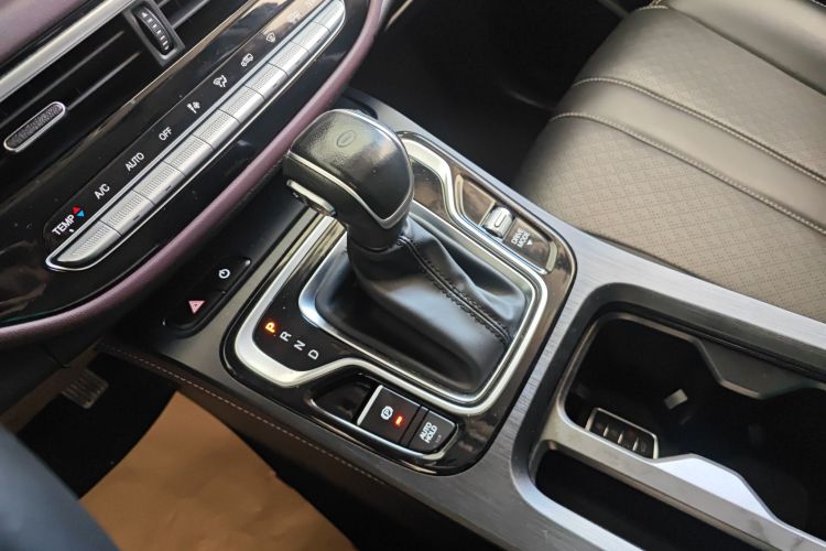 广汽传祺 传祺M6 2021款 270T DCT尊荣版（七座）局部细节18