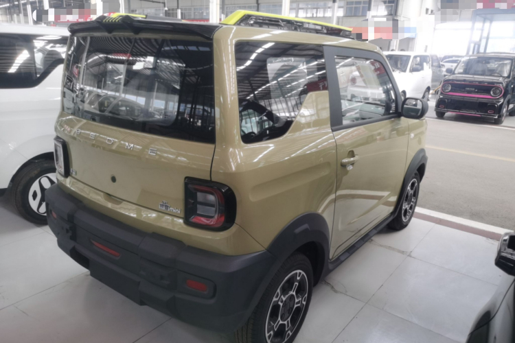 吉利银河 2025款 210km 熊猫骑士车身外观7