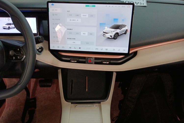 领克06 2025款 Shero 1.5T 紫色特别版局部细节16