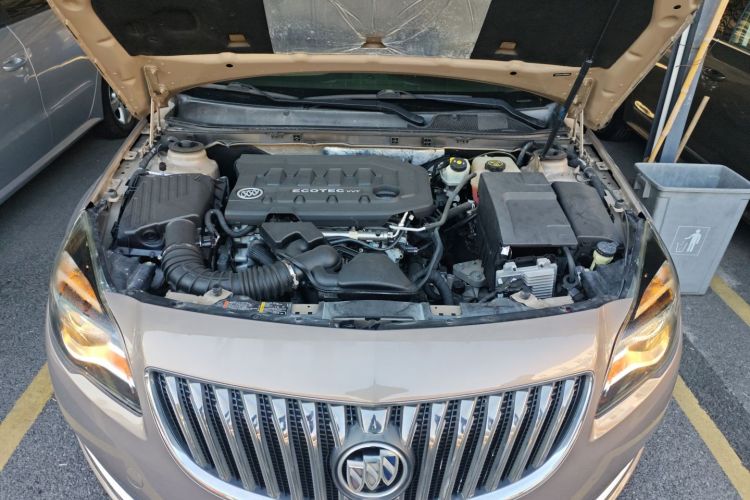 别克 君威 2014款 2.0L 领先时尚型机舱底盘24