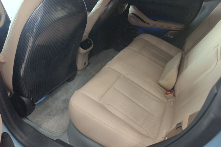 蔚来ET5 2022款 75kWh中控内饰21