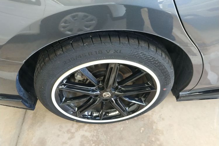 长安UNI-V 2022款 2.0T 锋速版车身外观6008