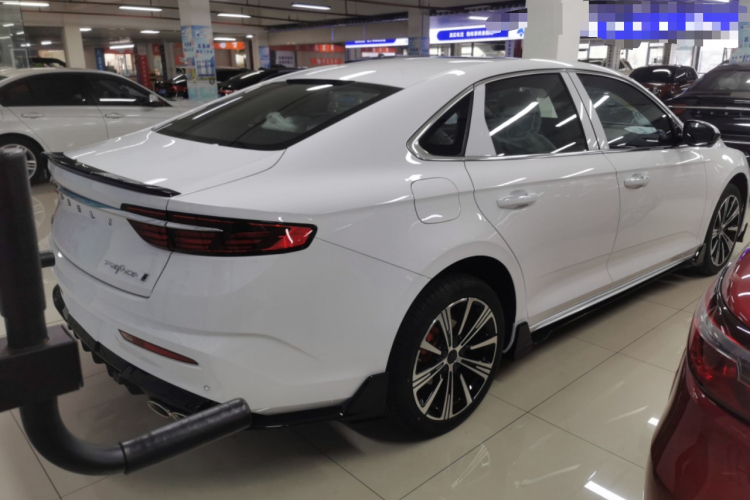 吉利汽车 星瑞 2025款 东方曜 1.5TD 昆仑版车身外观7