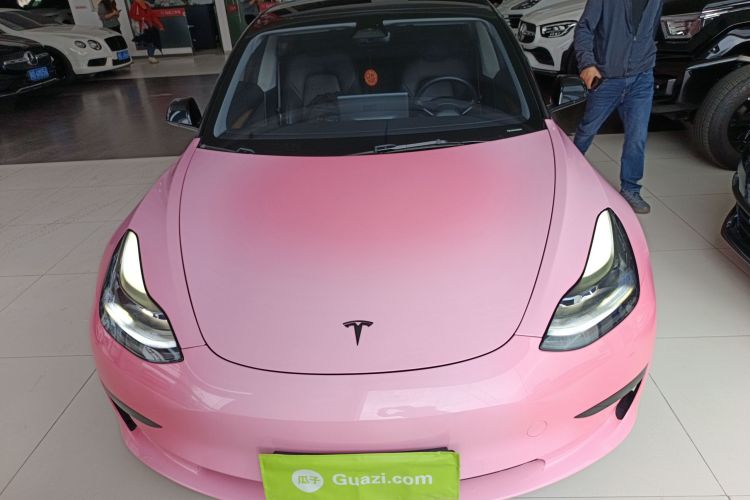 特斯拉 Model 3 2022款 后轮驱动版车身外观2