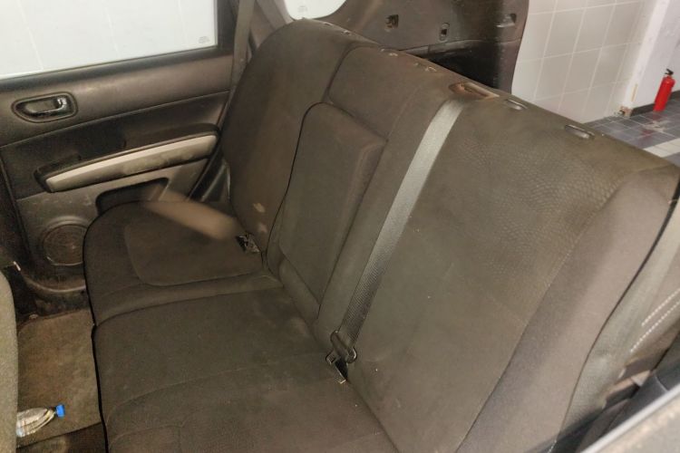 东风风度MX6 2015款 2.0L CVT两驱全能版车身外观4