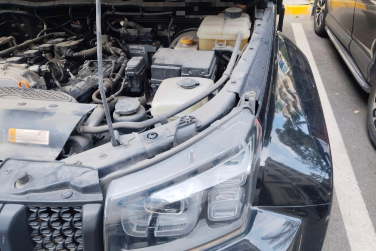 北京BJ40 2018款 PLUS 2.0T 自动四驱城市猎人版局部细节9007