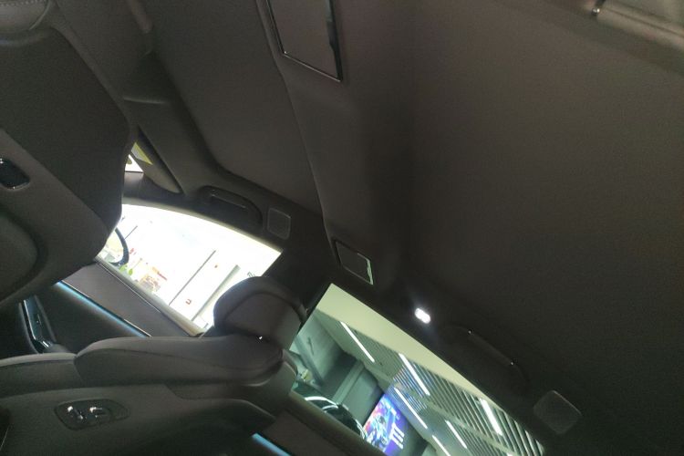 腾势Z9 2024款 1100km 四驱Max版中控内饰22