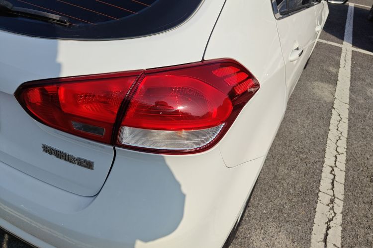 起亚K3S 2014款 1.6L 自动GLS车身外观9