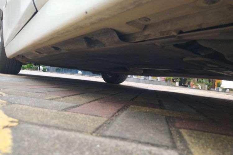 宝马5系 2013款 525Li 豪华型局部细节9003