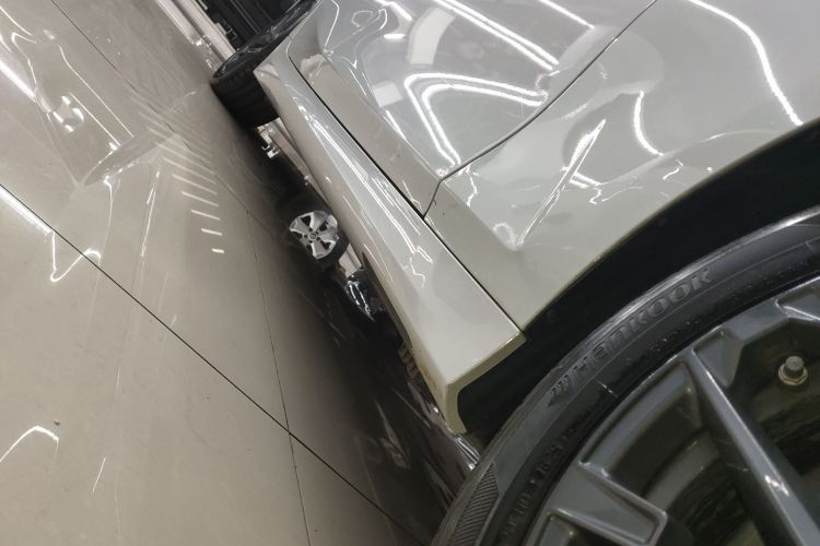 宝马3系 2025款 330Li M运动曜夜套装局部细节9001