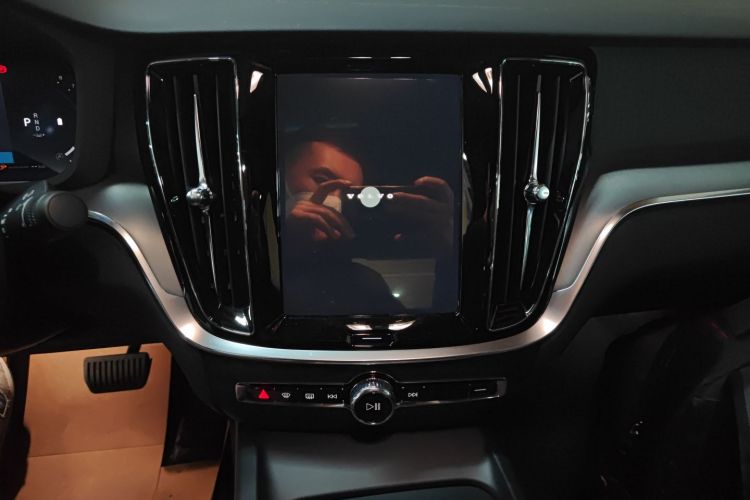 沃尔沃S60 2026款 B4 智逸豪华版中控内饰16