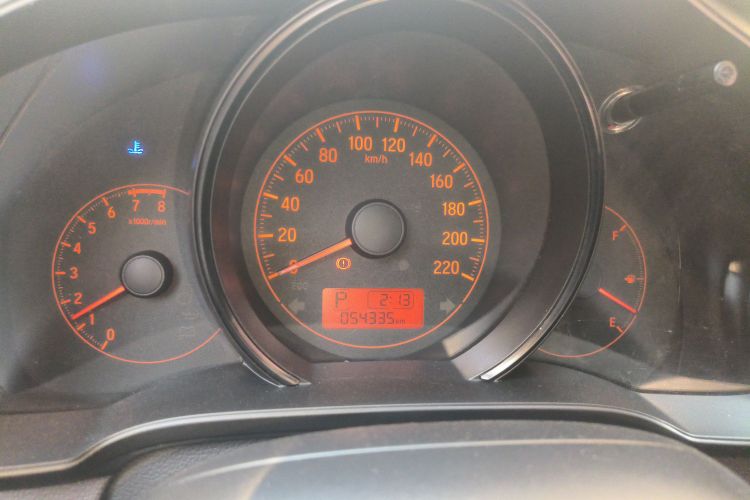 本田 飞度 2018款 1.5L CVT舒适天窗版中控内饰14