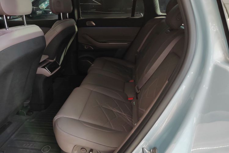 蔚来ES7 2022款 75kWh中控内饰21