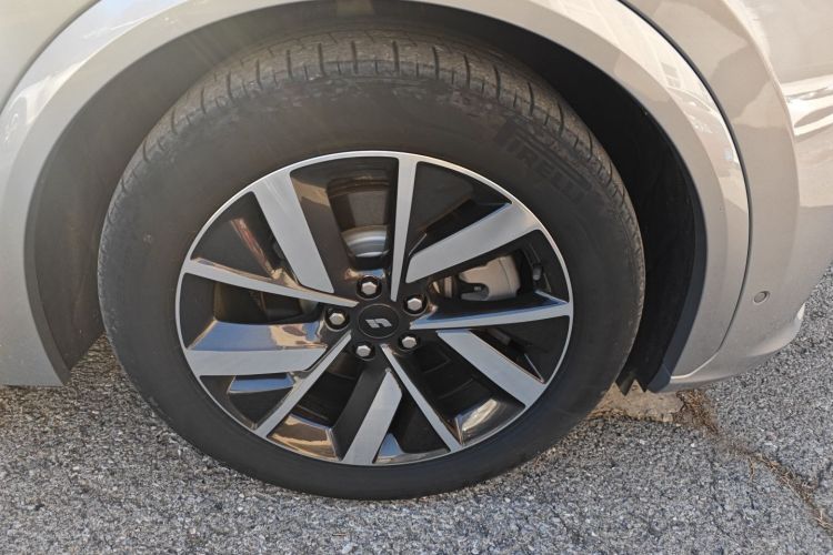 理想汽车 理想L7 2023款 Pro车身外观6002