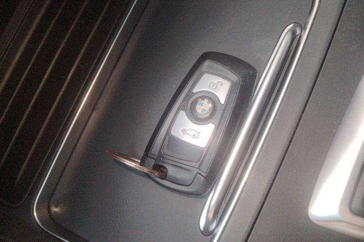 宝马3系 2017款 320Li 时尚型中控内饰7001