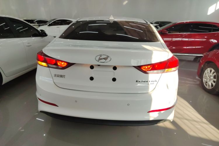 现代 领动 2016款 1.6L 自动智炫·精英型车身外观6