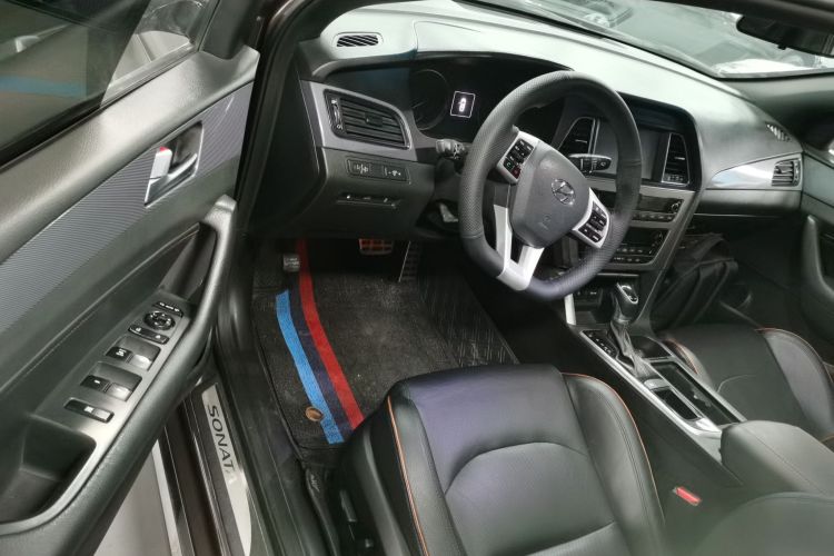 现代 索纳塔 2015款 1.6T GLS智能型中控内饰20