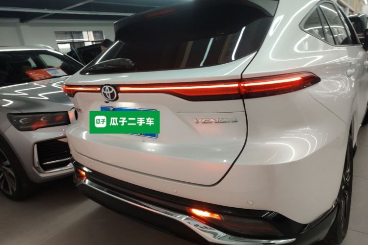 丰田 威飒 2023款 2.0L CVT两驱尊贵版车身外观6004