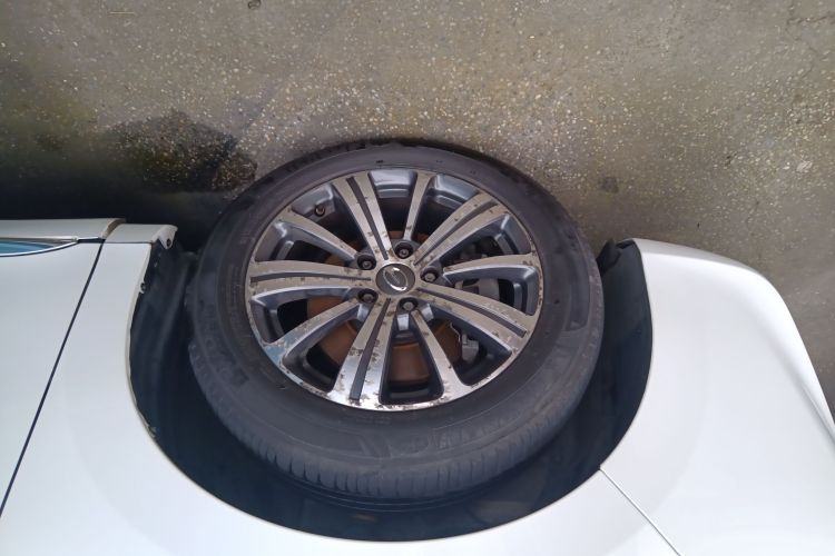 广汽传祺 传祺M8 2018款 320T 尊贵版车身外观6007