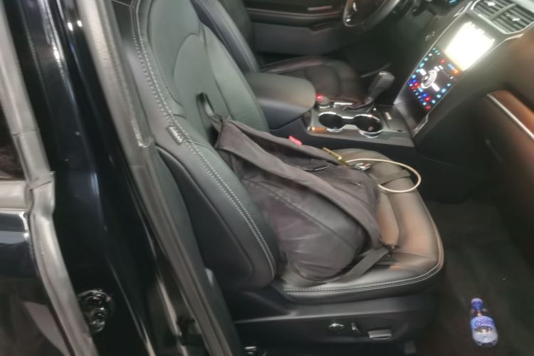 福特 探险者(进口) 2017款 2.3T 精英版局部细节41