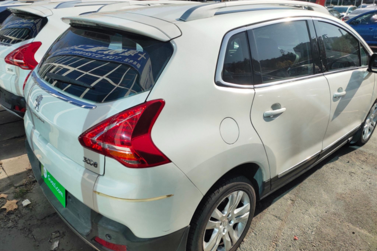 标致3008 2013款 2.0L 自动潮流版车身外观6005