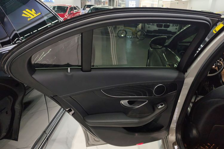 奔驰C级 2019款 改款 C 260 L 运动版中控内饰49