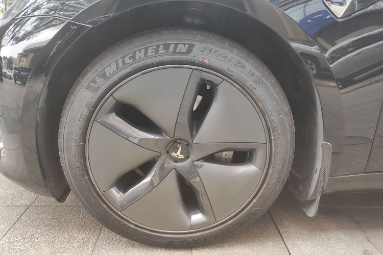 特斯拉 Model 3 2020款 改款 标准续航后驱升级版车身外观6001