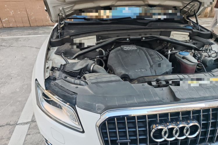 奥迪Q5 2016款 40 TFSI 技术型局部细节9005