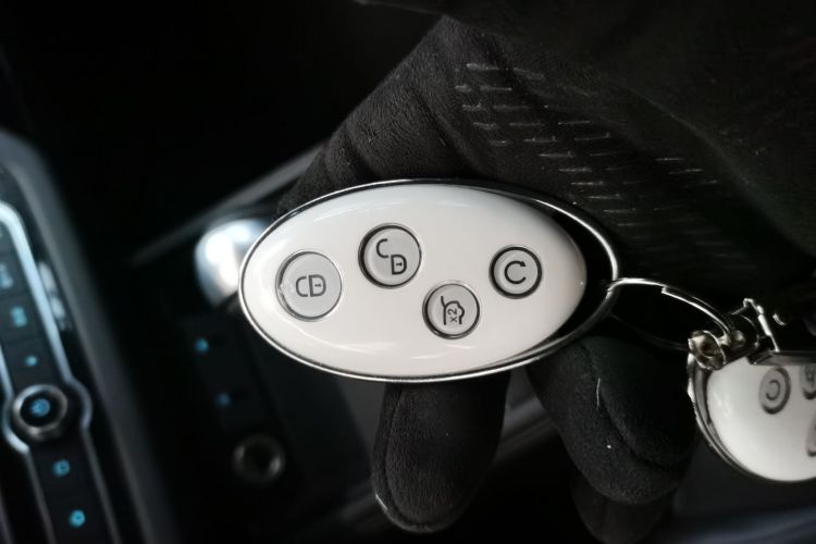 比亚迪 宋 2019款 1.5TI 自动智联越动型中控内饰11