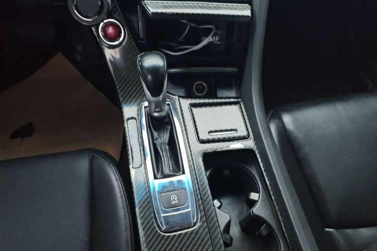 本田 思铂睿 2015款 2.4L 尊贵版中控内饰18