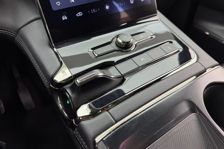 蔚来ES8 2020款 450KM 签名版 七座版局部细节18