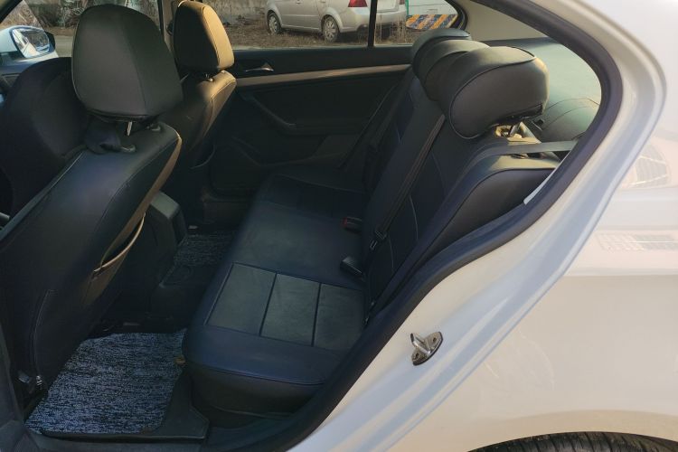 大众 朗逸 2018款 经典 1.5L 自动风尚版 国VI中控内饰21