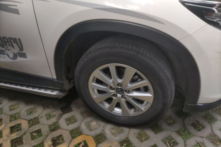 马自达CX-5 2014款 2.0L 自动两驱都市型车身外观10