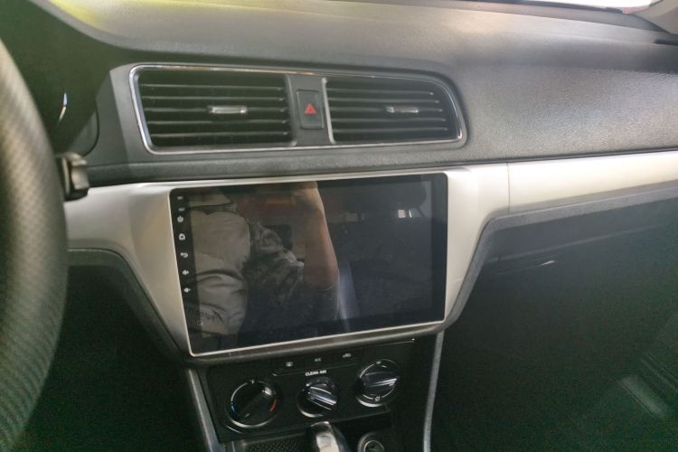 大众 朗逸 2017款 1.6L 自动风尚版中控内饰16